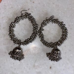 Junk jewellery Earrings