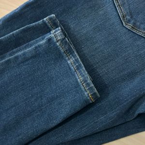 Levis Slim Fit Jeans