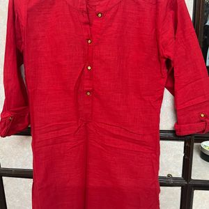 Red Kurti