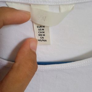 White Women's Fitted T-shirt(H&M)