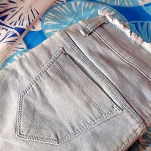 LOOT DEAL 3 Bottoms Under ₹300