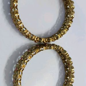 Beautiful Kundan Bangles