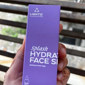 Light Up Splash Hydrating Face Serum with Hyaluron