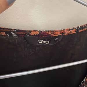 ONLY Cinched Waist Top