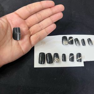 Black Press On Nails