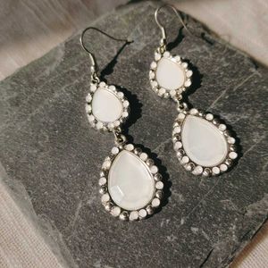 White Danglers