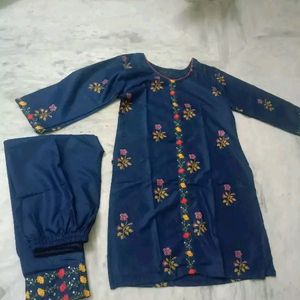 Pent Kurti