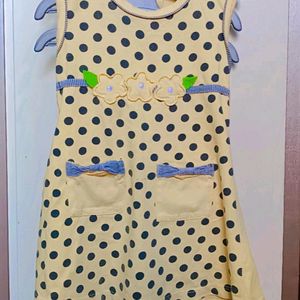 Middi Dresses Of Baby Girl @99 Per Piece