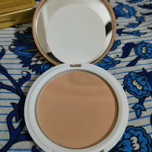 Myglamm Super Serum Compact