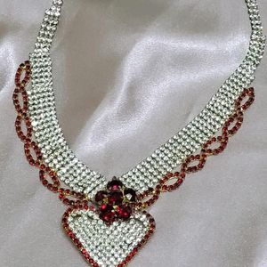 Elegent Diamond Neckale