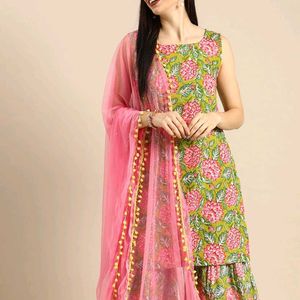 Three Pis Sleeveless Kurta Set For Beautiful Wear