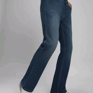 Stylish Grey Denim Solid Mid-Rise Jeans For Men