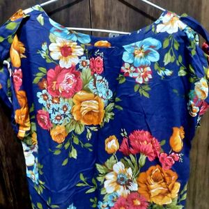 Floral Cotton Top !