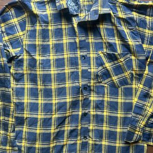 CHECK SHIRT NEW WITH TAG 🏷️