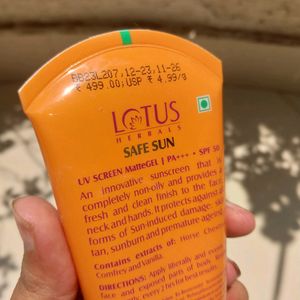 Lotus Harbals Suncream Spf50