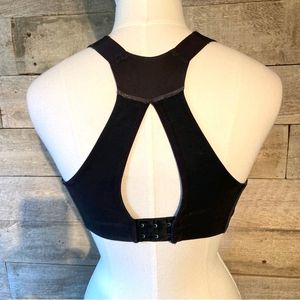 Under Armour high support sports bra size 34B