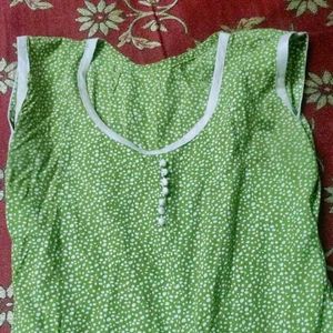 Green Kurti