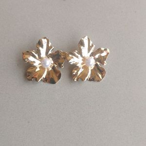 Trendy Flower Studs With Pearl Detailing