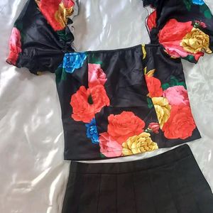 Black Floral Croppie Top