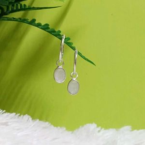 Pure Silver With Moonstone Earing