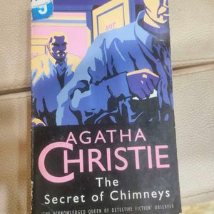 Set Of 7 Agatha Christie Books