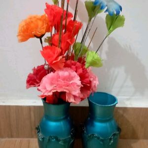 GLASS FLOWER VASE