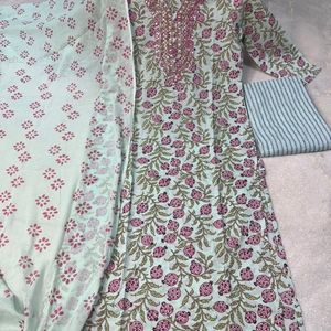 Kurti Set