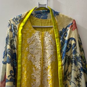 Pakistani Kurta And Dupatta Set