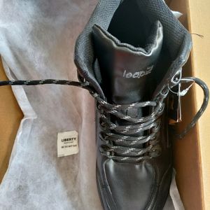 LIBERTY New With Tag Leather Boots (44)