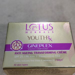 Lotus Herbals Youth RX creme