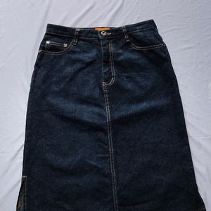 Knees Length Denim Skirt