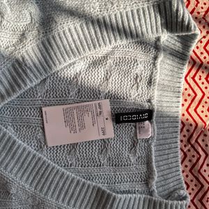 H&M sweater