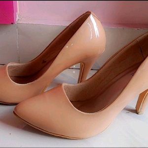 Nude Heel