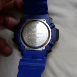 SPORTS WATCH NEW ONE NEVER USED TOP CONDITION