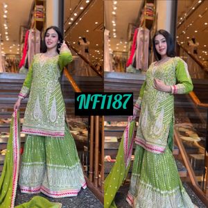 New Standard Beautiful Pakistani Poshaq Dresses Be