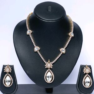 Kundan Jewellery Set With Real Diamond Look