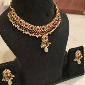 AD 04 Jewellery Sets