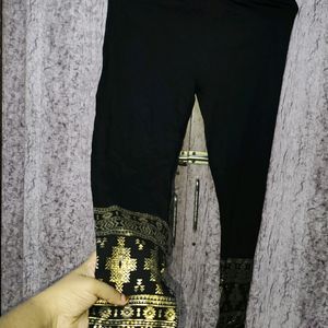 Black Leggin With Gold Print Design For Girls Clot