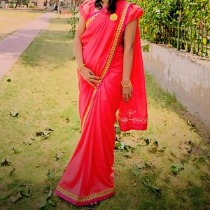 New Party' Wear Saree With Desiner Blouse