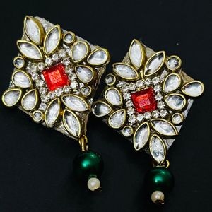 Fancy Party Wear Hand Made Kunden Earrings