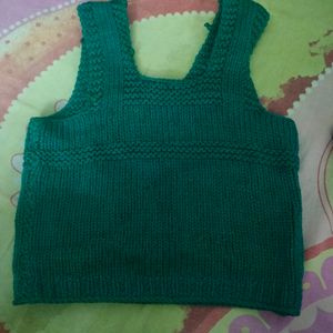 Green Baby Woolen Sweater Sleeve Less