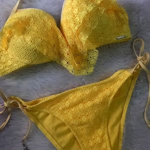 Yellow Padded Frills Schiffli Bikini Set 👙