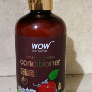 300 Ml Conditioner Pack Khula Hua Hai Ek Bar Use K