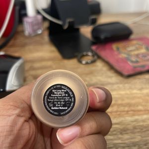 Bobbi Brown Foundation