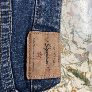 Levis Women Jeans