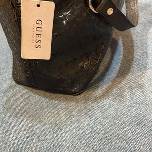 Steal Deal New Guess Handbag