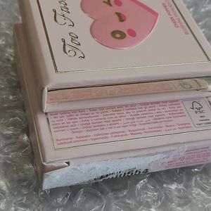 Too Faced Highliter