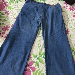 Flared Jeans