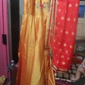 I Am Selling Gown