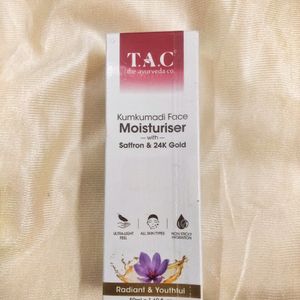 SEALED New Face Moisturizer (T.A.C)